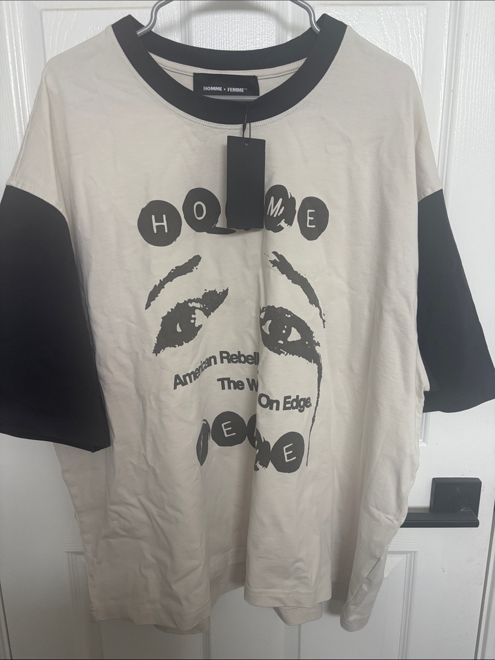 HOMME+FEMME Black & Cream Graphic Tee